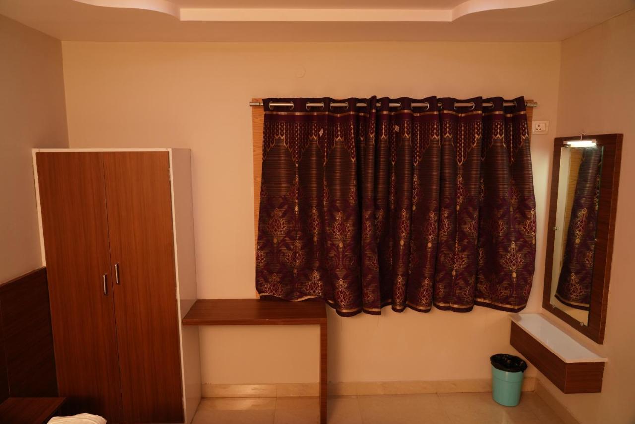 Swagath Residency Какінада Екстер'єр фото